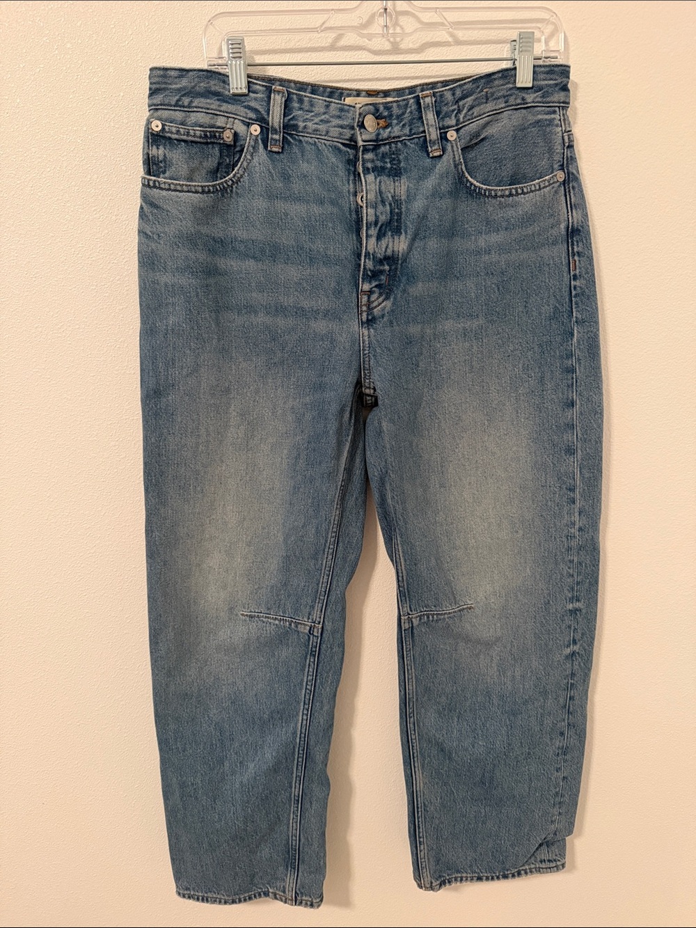 Madewell Women's Darted Barrel Jeans in Light Blue Wash